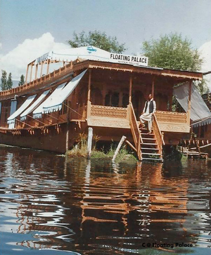 Floating_Palace_01